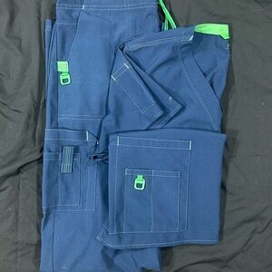 Navy Carhartt Scrub Set - M